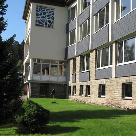 Hotel Josef-gockeln-haus 2*